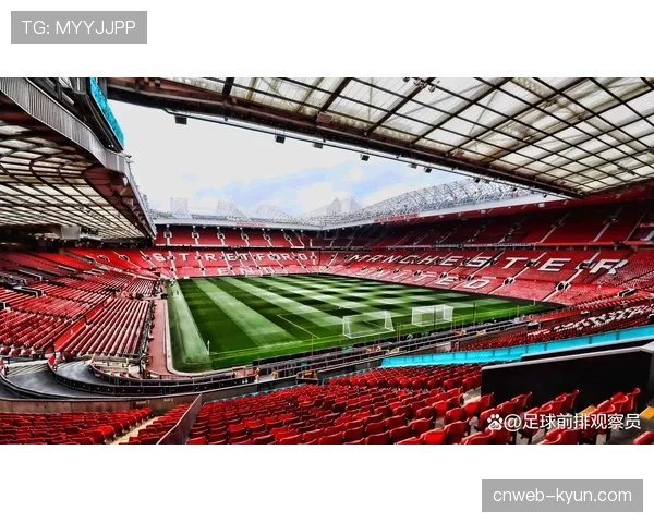 姆伯莫破门瞬间，老特拉福德七万球迷沸腾