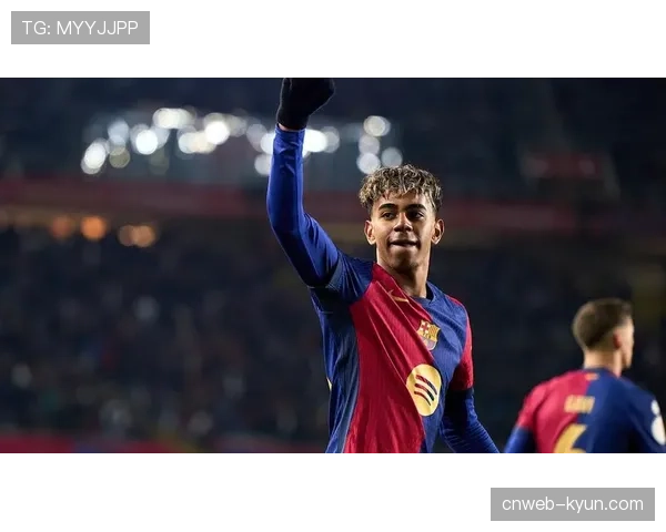 巴塞罗那4-0大胜塞维利亚，16岁拉玛西亚小将亚马尔传射建功